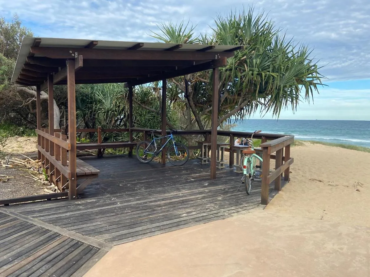 5 Bullando Street Warana Qld Villa Kawana Waters 0*,  Australia